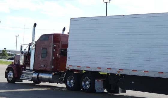 Services internationaux rapides de camionnage Guangzhou Chine vers l'Europe Hongrie Bulgarie